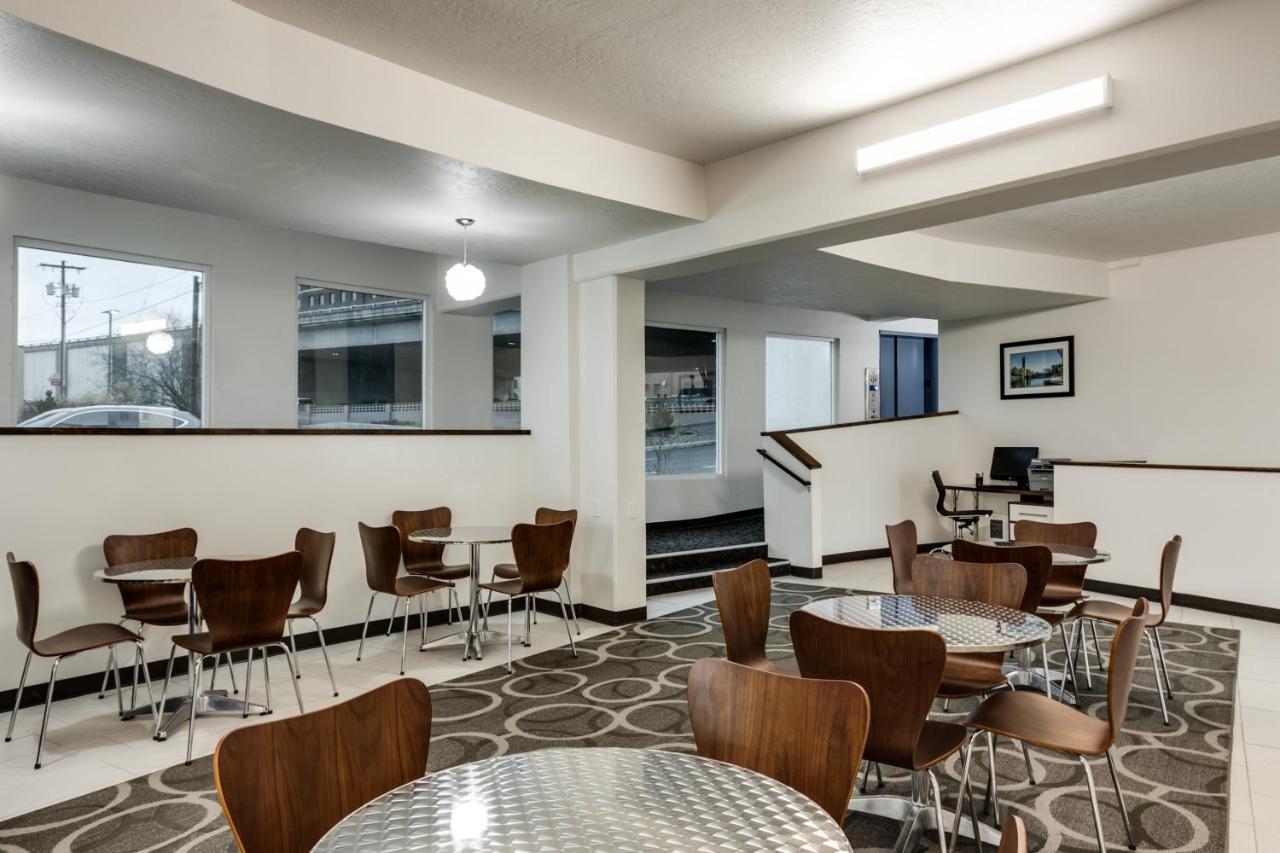 Baymont By Wyndham Spokane Dış mekan fotoğraf